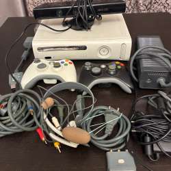 Продаю Xbox 360 (freeboot)+ kinetic в Москве фото 4