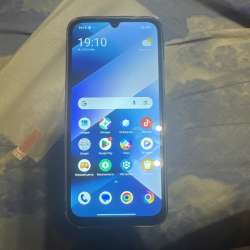 Смартфон Xiomi POCO c 085