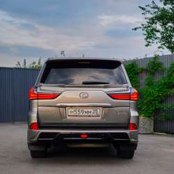 Продам Lexus LX570 в Уссурийске фото 9