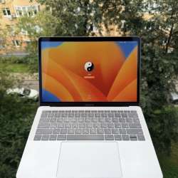 MacBook Pro 13