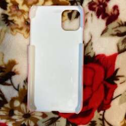 Чехол на iPhone 11 в Москве