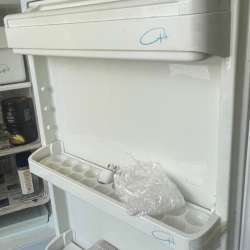 Продам холодильник рабочий в Благовещенске