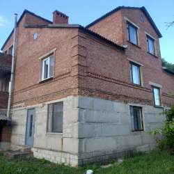 Продаётся дом  284кв.м Станица  Луганская