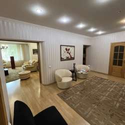 Продажа трехкомнатной квартиры по улице Чкалова 31 в Омске фото 10
