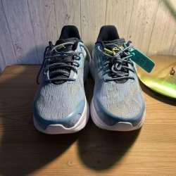 Спортивные кроссовки saucony в Санкт-Петербурге