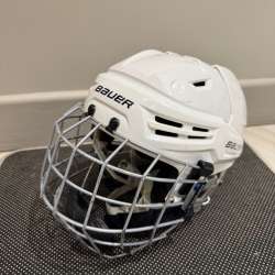 Продам шлем Bauer
