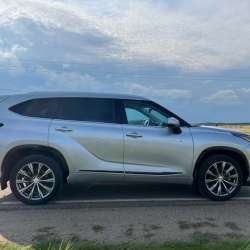 Toyota Highlander 2021г. в Москве фото 12