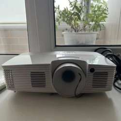 Проектор  Full Hd