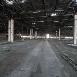 Производственное здание 30 000 м².