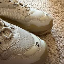 Кроссовки BALENCIAGA triple s в Находке фото 5