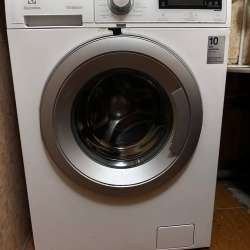 Стиральная машина Electrolux EWS1477FDW