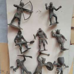 Игрушки