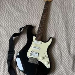Электрогитара Yamaha Pacifica с чехлом