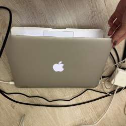 MacBook Air 13 2017 матрица экрана повреждена в Москве фото 3