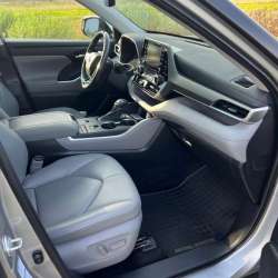 Toyota Highlander 2021г. в Москве фото 3
