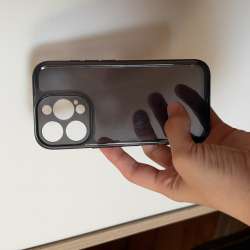 продаю чехол на iPhone 16 Pro