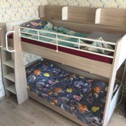 Двухэтажная кровать