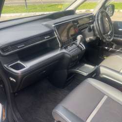 Honda Stepwagon Spada в Солнечногорске фото 9