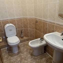 Продажа трехкомнатной квартиры по улице Чкалова 31 в Омске фото 3