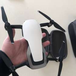 Продам дрон mavic air (artic white) 56к