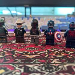 Lego фигурки в Москве