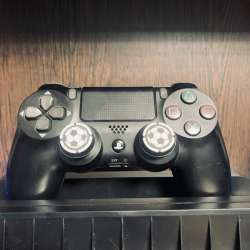 Джойстик на PS4