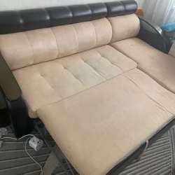 Продам диван в Магадане