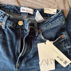 Новые джинсы Zara в Санкт-Петербурге