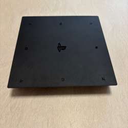 Продам Sony PlayStation 4 Pro 1TB в Москве