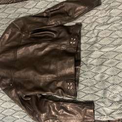 Продам кожанку от ZARA в Перми