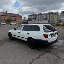 Toyota caldina в Уссурийске фото 7