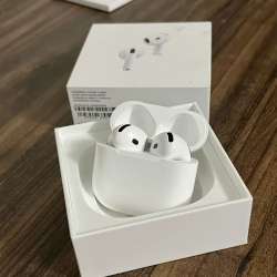 AirPods 4 ANC