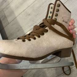 продам коньки в Краснодаре фото 3