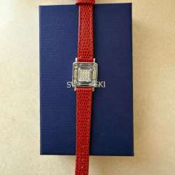 Часы Swarovski