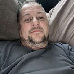 Олег, 43 года, хочет пообщаться