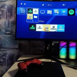 Sony PlayStation 4 Slim 1tb б/у в Хабаровске фото 3