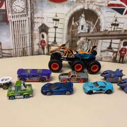 Машинки Hot Wheels