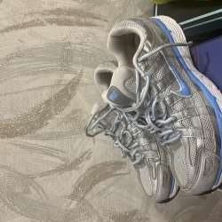 Кроссовки Nike