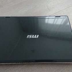Ноутбук MSI
