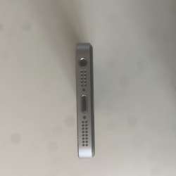iPhone 5s со скидкой отдам за 2200-2000 в Махачкале