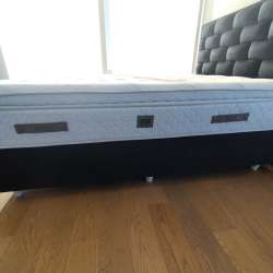 Продадим двуспальную кровать 160х200