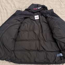 Пуховик Tommy jeans в Москве