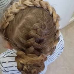 прически, косички, колоски разной сложности в Санкт-Петербурге
