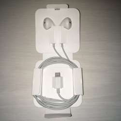 Продам наушники Apple в Городце