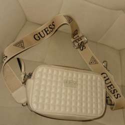 Сумка GUESS бежевого цвета ? в Железноводске