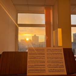 Преподаватель по фортепиано и сольфеджио