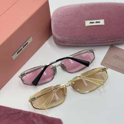Очки Miu Miu в Москве