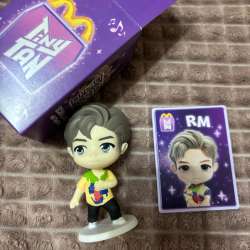 Фигурка BTS tinytan x McDonald's Happy Meal в Москве фото 3