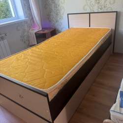Кровать 90/200 см, с матрасом