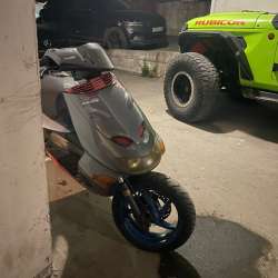 Aprilia sr 150